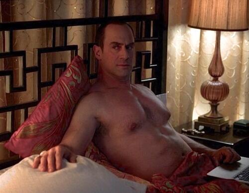 "@Chris_Meloni: Lounging in bed. 