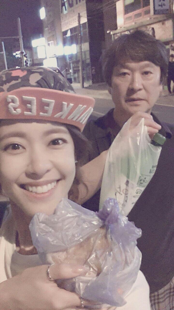 BUYB-nsCMAAWajh.jpg:large