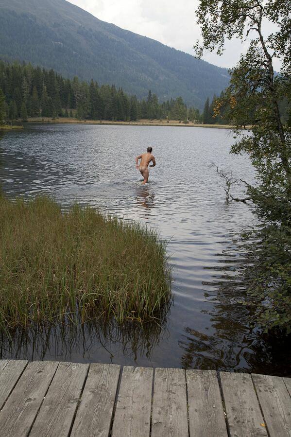 Loads of fun, but bloody cold. Swimming@Prebersee, Lungau, Late Summer 2013.