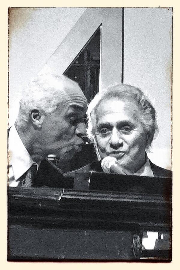 SkyMoran1's tweet image. @TheBuddyGreco Sept 2013 with Kenny Lynch taken by Sky