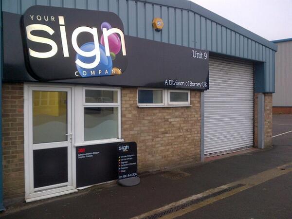 wrapyourmotor's tweet photo. Signage completed on our second premises in Huntingdon. The most important job of them all! @BorneyUK @3MGraphicsUK http://t.co/A0LmdvpKhC