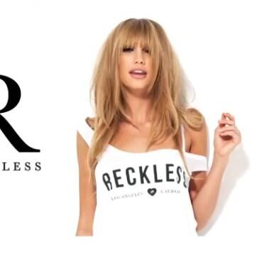 This girl is making me want bangs... Yes or no?? http://t.co/2IQ2rPxum1<a href="/tag/hardrock"class="tags"><span>#hardrock</span></a>