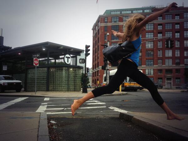 Earthmeat's tweet image. Bound to @GoldieKaufenber yoga this week. From @bbystudio to @Sweat_SoulYoga to individuals:  GoldieYoga.com