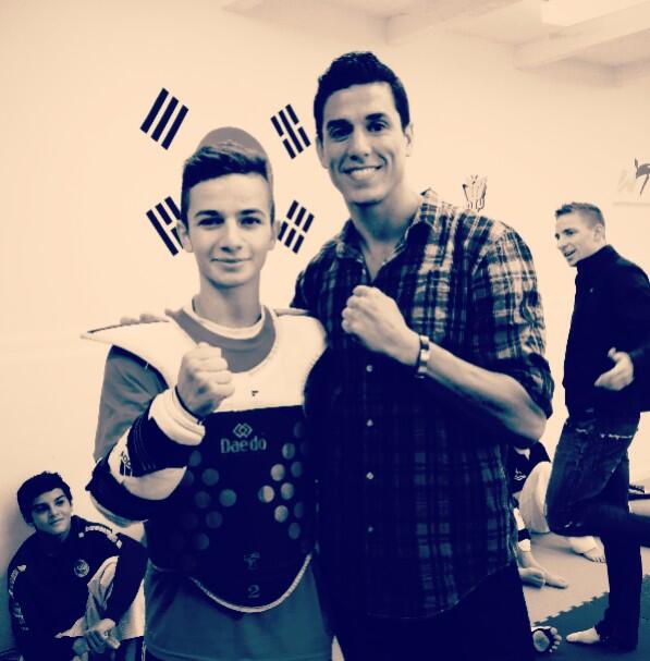 HaZeDeNiro's tweet photo. Today with @StevenLopezTkd  (5times worldchampion 2times Olympic Gold!!) very happy 😋 #RT #taekwondo http://t.co/HMENM7h6PO