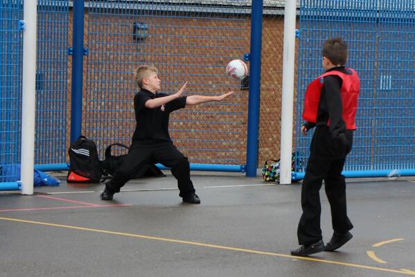 EccoPrefects's tweet photo. 7AQR equalise in their tight match against 7HB at lunchtime today. http://t.co/3ZuVbsF8Vs