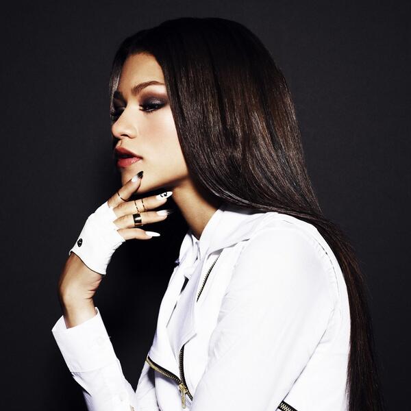 Zendaya tweet picture