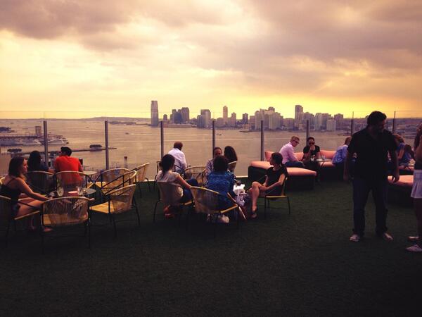 604arkie's tweet image. How are you guys doing ? We don't talk much on here huh ! Love you guys and this journey. #rooftop #BetterViewing