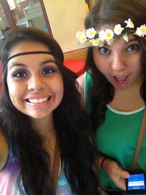 andaleandreaa's tweet image. #TBT I love my twin 👭#twinpower #ravemode