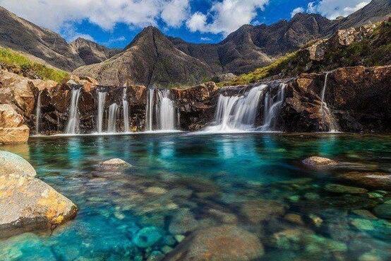 Earthpiics_'s tweet photo. Fairy Pools, Isle of Skype, Scotland http://t.co/ND3jp1Pd2o