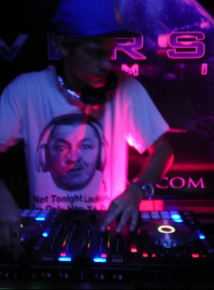 #turnthepartyup #universemiami #edmvibes #edmgeneration #plur #plurvibes #deejay #miami #florida ##djmikeunderwood