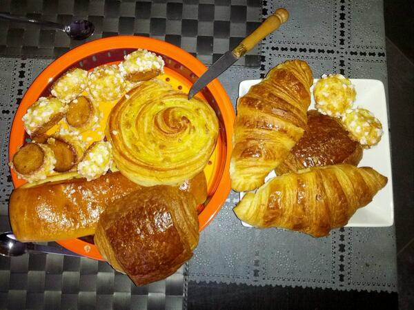 Cindeee83's tweet photo. @VisaAU One of the best breakfasts I've ever had. Paris is food heaven! #gosnaphappy http://t.co/2DYo78KhRD