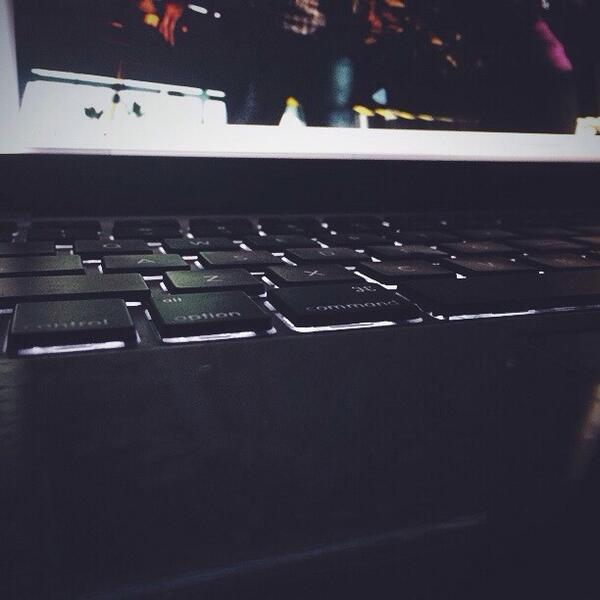 ByWhitworth's tweet image. #vscocam #latenightbrowsing bit.ly/18XWUNE