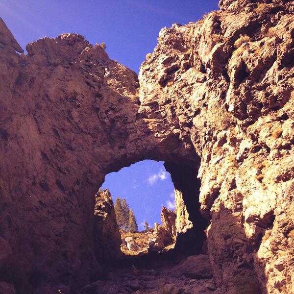 potreroguides's tweet photo. Checking out the hole in the wall #holeinthewall http://t.co/0fpPh8vJ5J