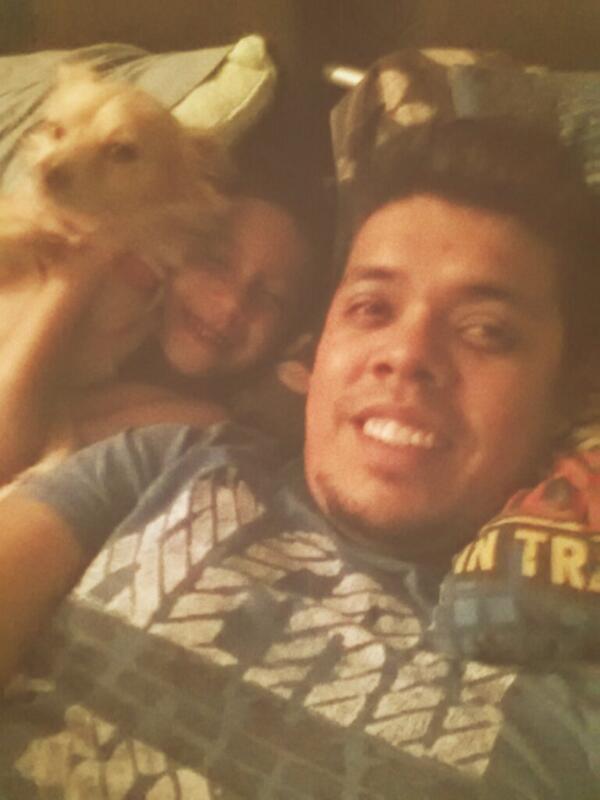 yuliansound's tweet photo. Demasiado cansado @chedy_hh #ADormir http://t.co/KdcohF4AWe