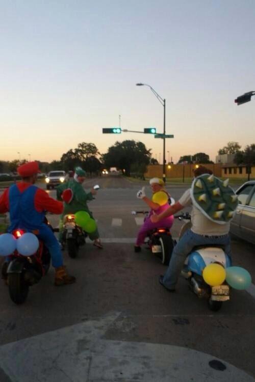 LeftMenaceIA's tweet photo. Scooter gang...? @CarsonFeldman @NickPlumleyHD http://t.co/tISJmjSdV7