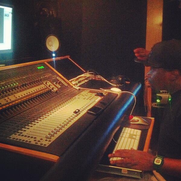 Writetime1's tweet image. Diego stay on the boards.Magic hands. #writetime