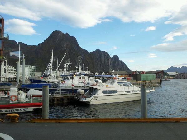 davida68's tweet photo. Nydelig natur og engasjerte deltakere på Økonomikonferansen i Svolvær #visma #vismapartner http://t.co/vPLvwkNCoI