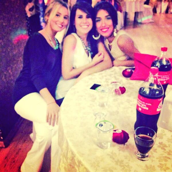 @sumeyyabykylmz @dilansoytas  kızlarr💃💃💃👍☺😊😘😘