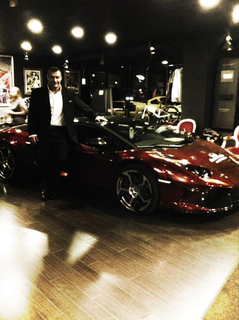 BUbv5x9CMAA_6VB.jpg:large