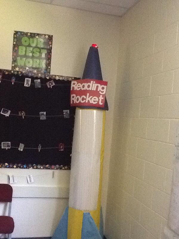 MrsASalvesen's tweet image. Just showed students the #ReadingRocket! They love how it lights up!