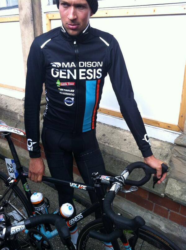 RealStephens's tweet image. @IanBibby86 @TourofBritain Those hands have a future Ian.. Good work btw. 

#proHands