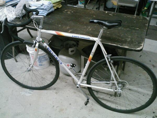 jonbread's tweet photo. Traded my old road bike that was waaay to big for me for this beauty.  1987-88 Peugeot Triathalon. http://t.co/2pvYDCHby2