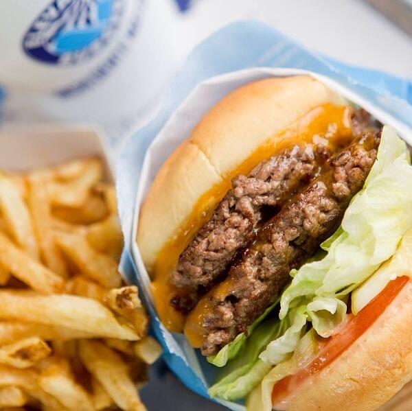 EBNatHarbor's tweet photo. It's #NationalCheeseBurgerDay! If you're looking for a place to celebrate, you know where to go! See you for lunch! http://t.co/nKiG3ZgXRa