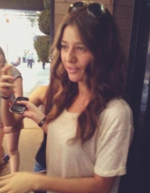 PaparazziCL's tweet photo. Why is @ElCalderCL so beautiful? http://t.co/OyKoagAqPr
