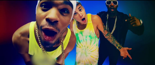 bieberarmy's tweet photo. Haha #LollyVideo http://t.co/uz2RWNCw7a