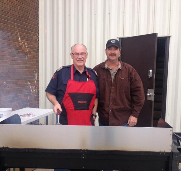 MarkMatejka's tweet photo. Supporting Big Brother Big Sisters with Ponoka Fire Chief, BBQ fundraiser at the firehall. #supportingcommunities http://t.co/aTr7hZKFTB