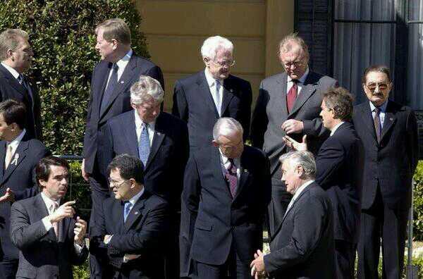 Millet İOS 7 muhabbeti yaparken ben