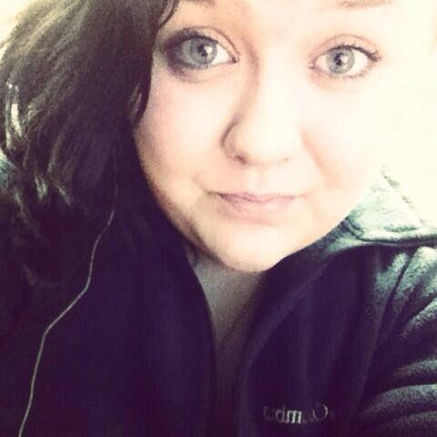 Hopeless_Lover_'s tweet photo. Smile through the pain. #me #selfie http://t.co/k4ZBqcTkXB