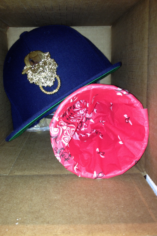 VINTAGEFRAMESCO's tweet photo. Shout out to our contest winner Miguel from Etobicoke, Ontario! Your Snapback on its way. #giveaway #vintageframes http://t.co/J6G8P1XXts