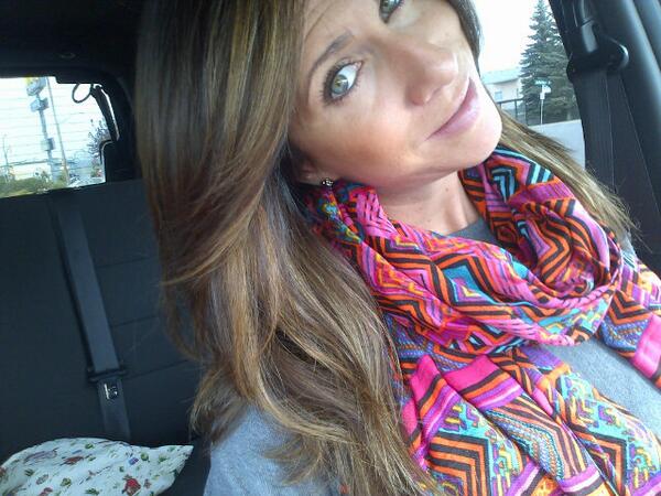 <a href="/Kassymoen/">Kassy Moen</a> <a href="/capellistudio/">capelliSalonStudio</a> cured my pregnant blahs. She rocks. Just don't get her started on bump-it's. #nothot