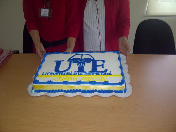 uni3raedadbj's tweet photo. CELEBRANDO 2 AÑOS DE LA UNIVERSIDAD DE L A TERCERA EDAD CAMPUS MIXCOAC http://t.co/UBkIxWpuhD
