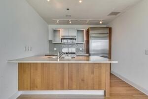 340ParkLiving's tweet photo. For Rent: Unit 2702 [$3,750] - http://t.co/t97hmScc98 http://t.co/vuWZWgIAzO