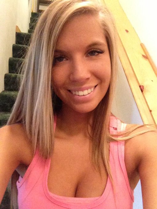 Ill be on MFC in an hour :) http://t.co/XtCU05rjJI