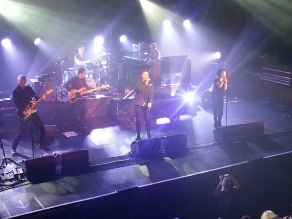Lorcie85's tweet photo. @deaconbluemusic @olympiatheatre @Skeefs @ColmKieran @GavstarJ Great Seats,Real Gone Kids! http://t.co/CvE7wFnNzE