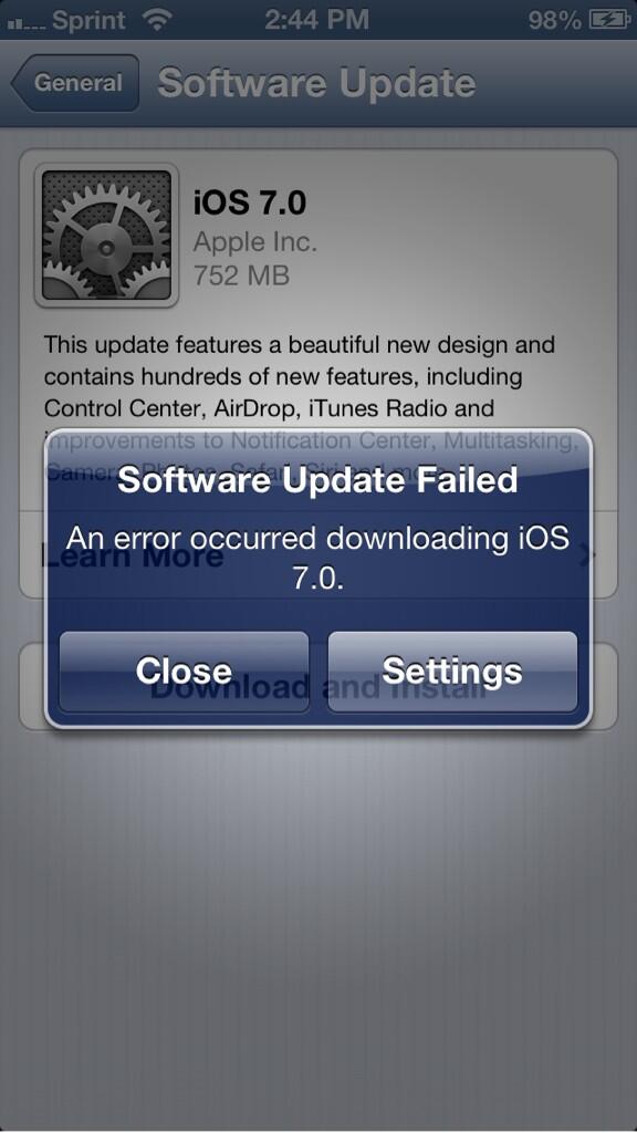 shanelizcamacho's tweet image. NOOOOOOOOOOOO #updatefailed #iOS7