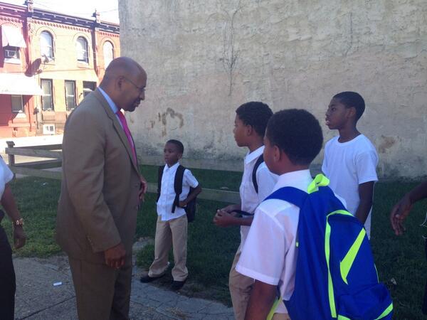 JulieWerth's tweet photo. Mayor @Michael_Nutter greets students on the way home from Dr. Ethel Allen Promise Academy @WalkSafePHL http://t.co/t71t5k0qNl