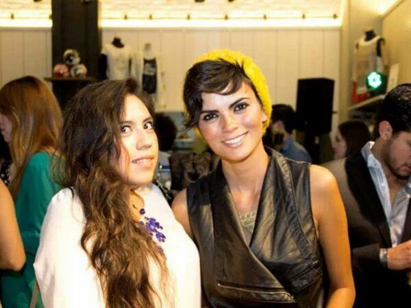 tevha69_redes's tweet photo. Nuersta fashionista favorita!!! <3 #VogueFashionNightOut #tevhateam #Fashionista #PartyGirl http://t.co/CRPuXCTtnF