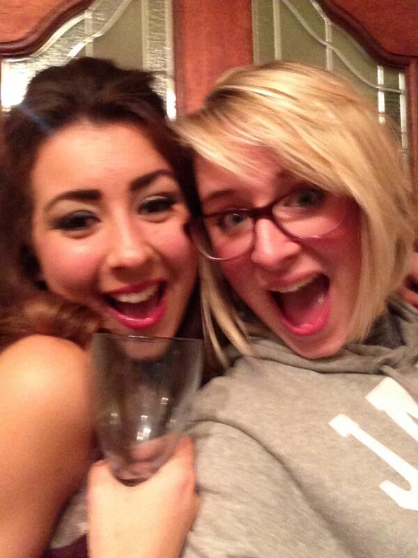 BethhKatee's tweet photo. @Em_Fairhurst love you to http://t.co/G4BVSWetpI