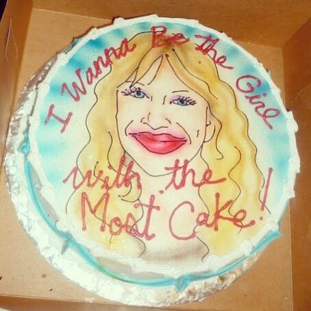 Emilie Mazoyer Gateau D Anniversaire Courtney Love J Adore Courtney Birthday Cake Iwannabethegirlwiththemostcake Http T Co Nskcndl19g Twitter