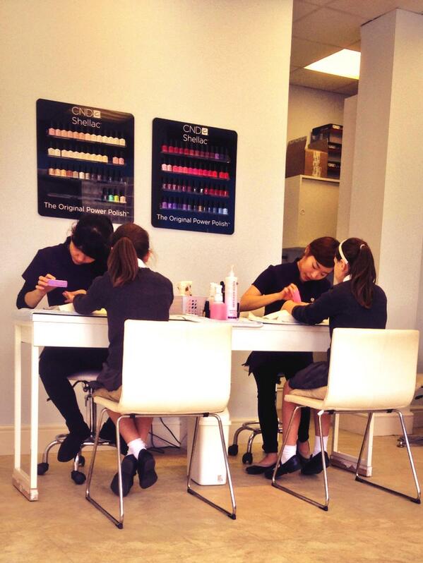 mushell_g's tweet photo. My twins had a fab birthday being  pampered like princesses &amp; made to feel very special @Lagoonspa  thanks so much ! http://t.co/lvCUpDqspn