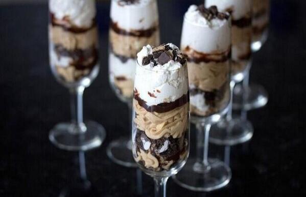 RandomaPictures's tweet photo. RT if you'd eat that now http://t.co/HYSElNd0GX