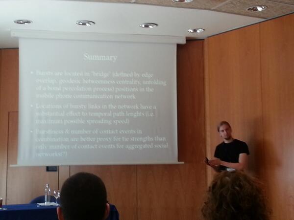 TahaYasseri's tweet image. Mikko Kivela tests Granovetter&apos;s theory of weak ties with mobile phone data #collectivecontagion #eccs13