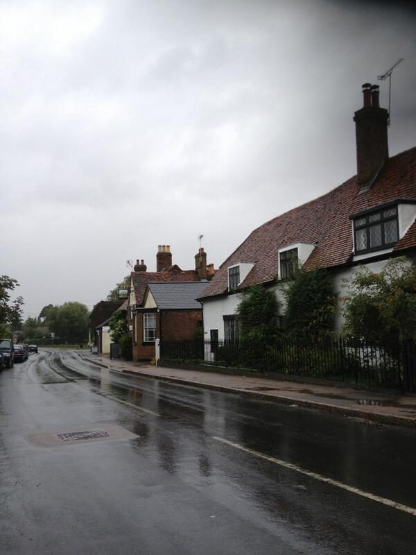 RoydonRunning's tweet photo. #Roydon STILL looks good, even in the rain! http://t.co/VbLmSxrN4U