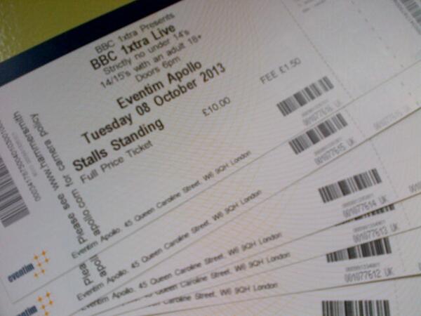 charlottieloo's tweet photo. They've finally arrived!! :D @JaleesaBurgess @AmyJoyce26 @LauraDigioia @1Xtra #RollOnOctober http://t.co/rbKSCAZZ0V