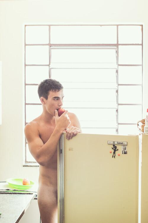 JocksMenAndMore's tweet photo. Getting food... Nude http://t.co/ysFQMSilf5