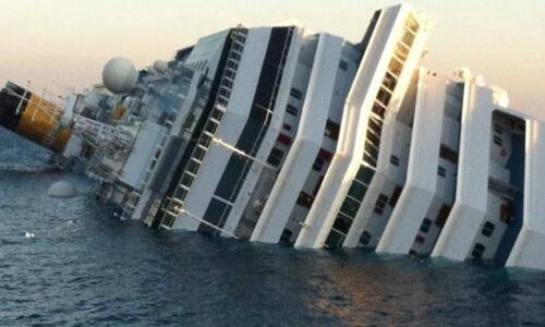 MundoSubmarino's tweet photo. Crucero de lujo hundido http://t.co/pJNr4APV67